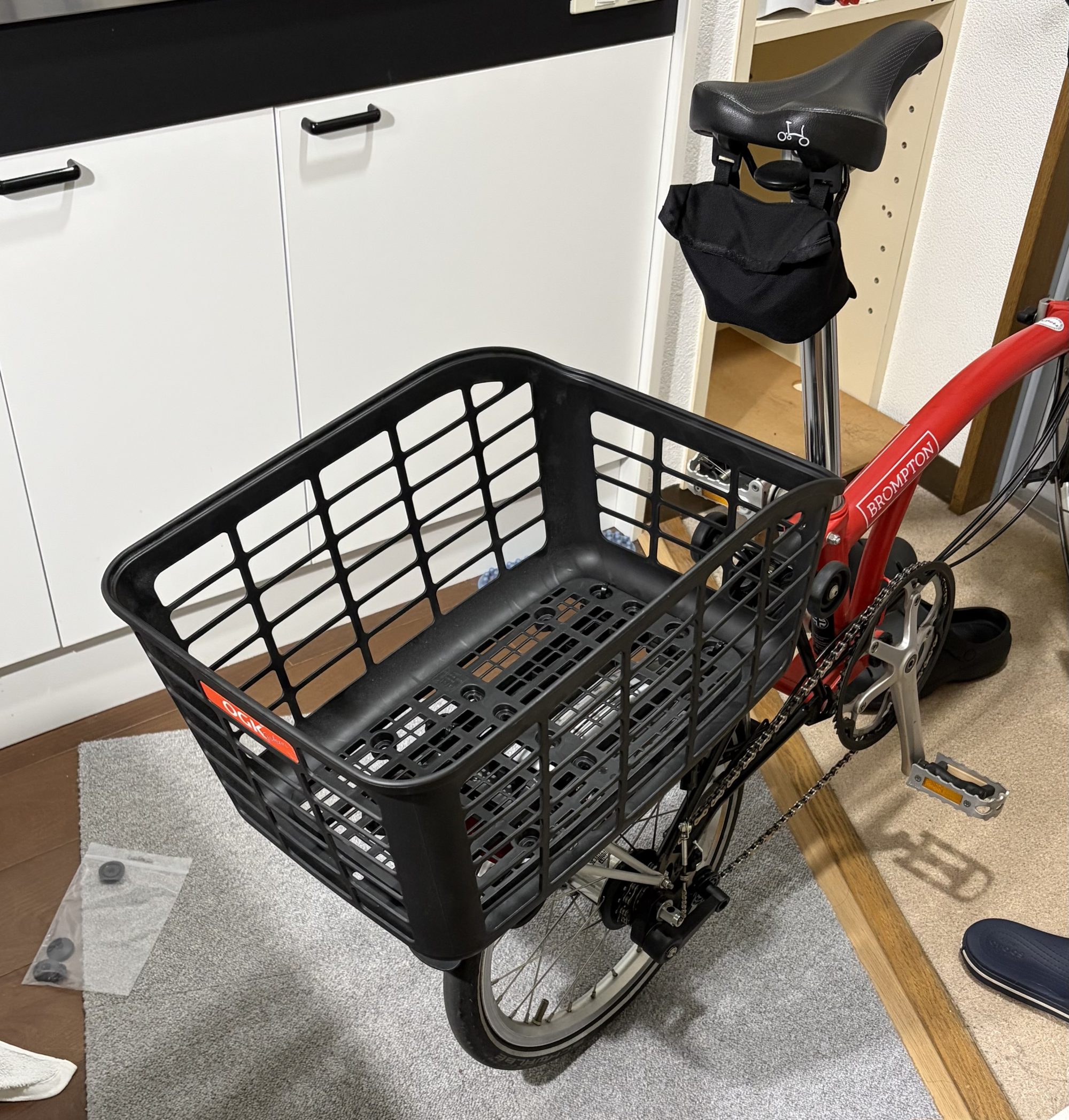 ブロンプトンに大っきいカゴを付ける